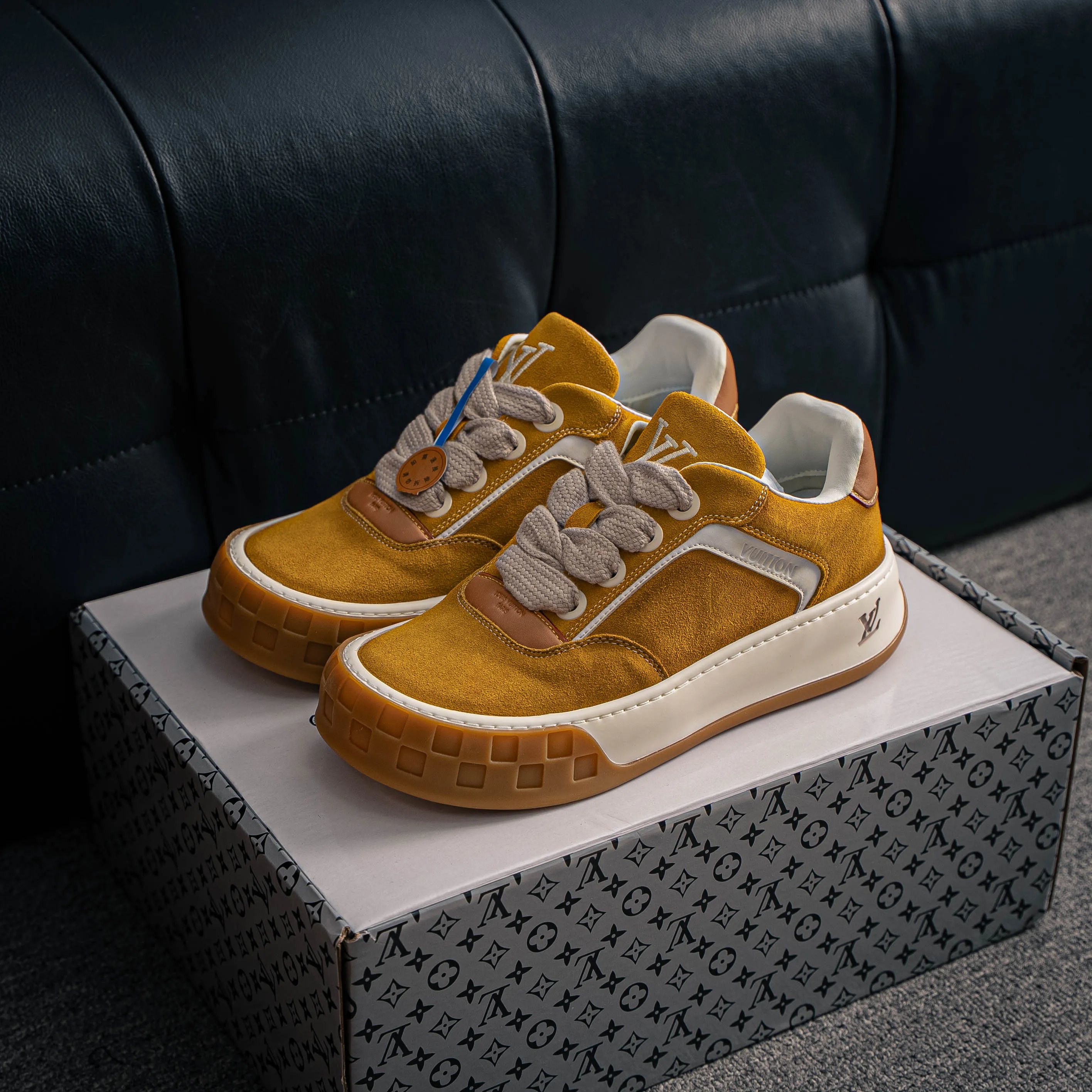 # LV LOUIS VUITTON Tilted Low Sneakers Series Low-Top Retro Versatile Skate Shoes 2026 Skate Shoes Shoes